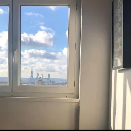 Avec Vue Tour Eiffel *